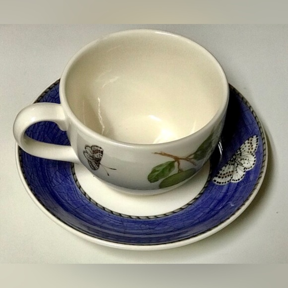 Vintage WEDGWOOD SARAH’S GARDEN England 1759 Queens Ware Teacup and Saucer - Picture 7 of 8